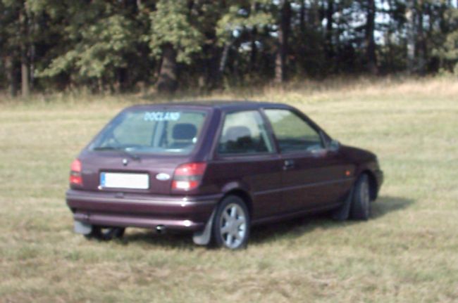 Ford Fiesta MK3 von Martin "Doc²" Jenßen - Bild 2