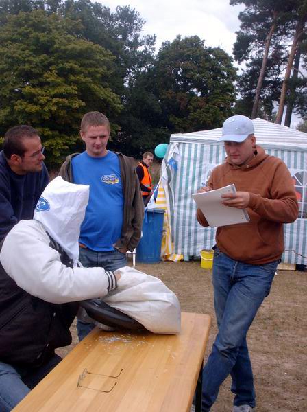 Shows & Treffen - 2002 - 2. Abzelten des Ford Club Berlin e.V. - Bild 85