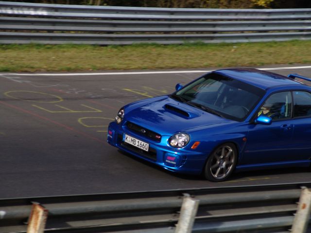 Shows & Treffen - 2004 - Abschlusstreffen des Cosworth Club Deutschland am Nürburgring - Bild 90