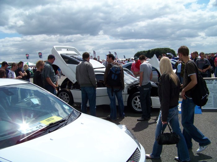 Shows & Treffen - 2009 - Ford Fair auf dem Grand Prix Circuit Silverstone - Bild 573