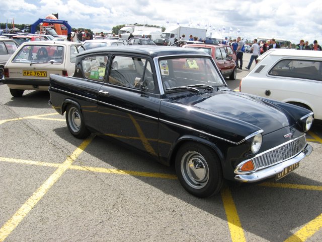 Shows & Treffen - 2011 - Ford Fair auf dem Grand Prix Circuit Silverstone - Bild 216