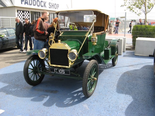 Shows & Treffen - 2011 - Ford Fair auf dem Grand Prix Circuit Silverstone - Bild 319