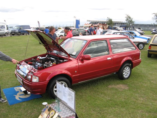 Shows & Treffen - 2011 - Ford Fair auf dem Grand Prix Circuit Silverstone - Bild 427