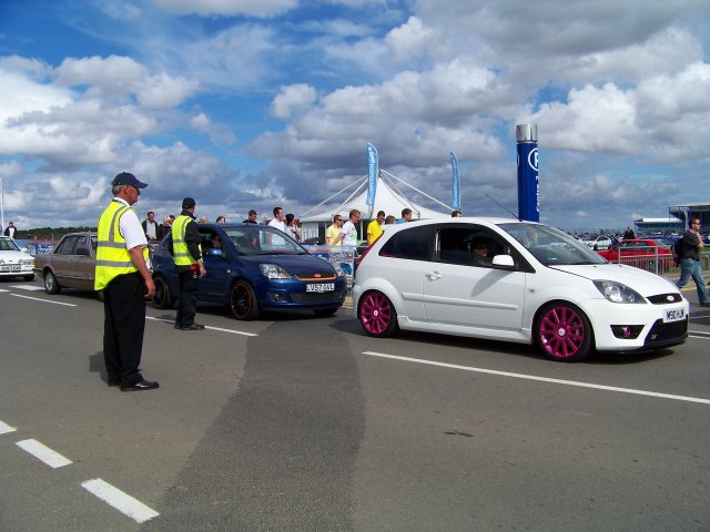 Shows & Treffen - 2011 - Ford Fair auf dem Grand Prix Circuit Silverstone - Bild 443