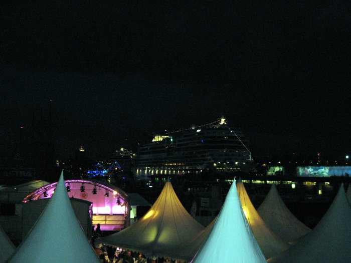 Shows & Treffen - 2012 - Hafengeburtstag Hamburg und Schiffstaufe AIDAmar - Bild 103