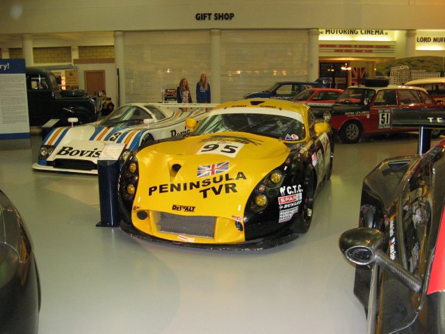 Shows & Treffen - 2011 - Besuch im Heritage Motor Centre Gaydon UK - Bild 56