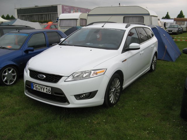 Shows & Treffen - 2010 - Himmelfahrtstreffen auf dem Flughafen Magdeburg - Bild 142