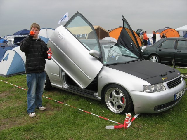 Shows & Treffen - 2010 - Himmelfahrtstreffen auf dem Flughafen Magdeburg - Bild 196