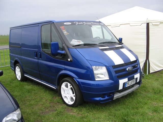 Shows & Treffen - 2010 - Himmelfahrtstreffen auf dem Flughafen Magdeburg - Bild 243