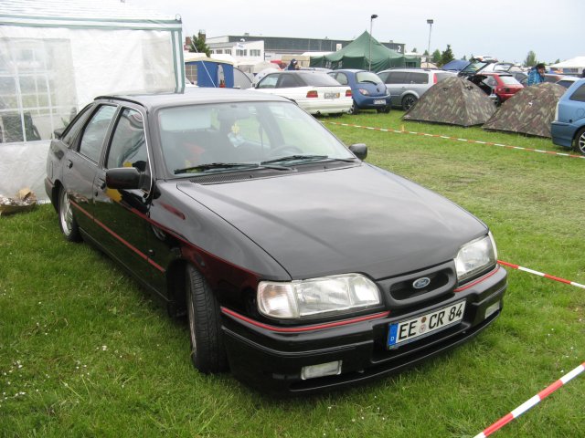 Shows & Treffen - 2010 - Himmelfahrtstreffen auf dem Flughafen Magdeburg - Bild 285