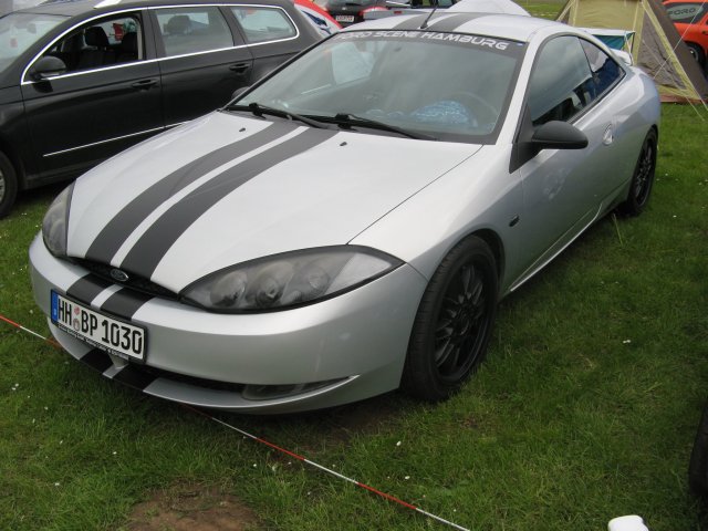 Shows & Treffen - 2010 - Himmelfahrtstreffen auf dem Flughafen Magdeburg - Bild 97