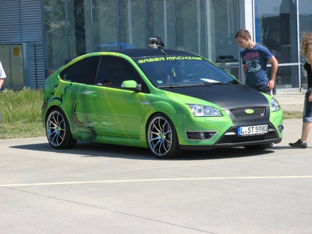 Shows & Treffen - 2011 - Himmelfahrtstreffen auf dem Flughafen Magdeburg - Bild 194