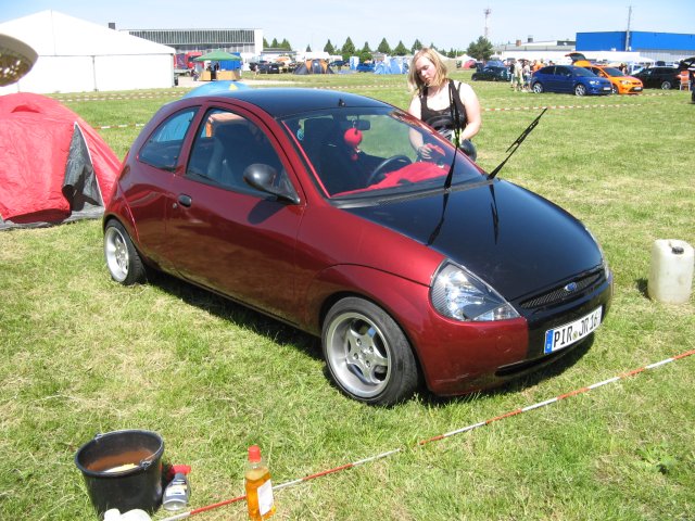 Shows & Treffen - 2011 - Himmelfahrtstreffen auf dem Flughafen Magdeburg - Bild 35