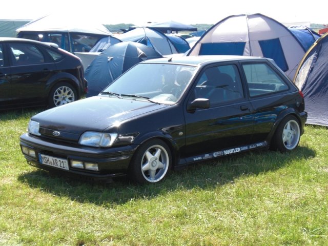 Shows & Treffen - 2011 - Himmelfahrtstreffen auf dem Flughafen Magdeburg - Bild 66