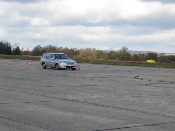 Shows & Treffen - 2013 - Fahrsicherheitstraining Flugplatz Kindel bei Eisenach - Bild 6