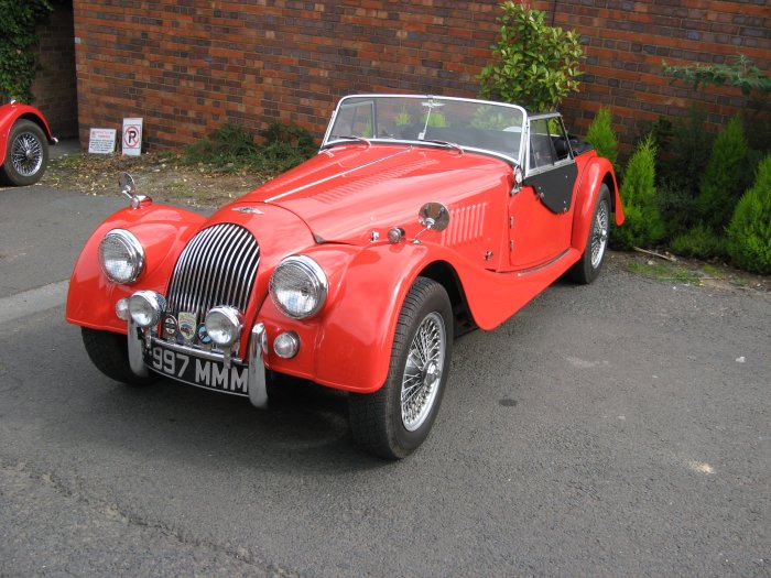 Shows & Treffen - 2009 - Besichtigung des Morgan Motor  Co. Werkes in Malvern Link - Bild 147