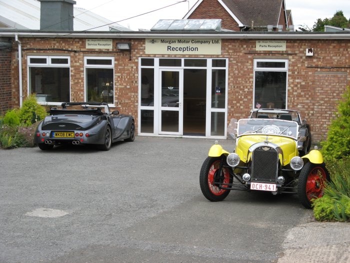 Shows & Treffen - 2009 - Besichtigung des Morgan Motor  Co. Werkes in Malvern Link - Bild 5