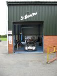 Shows & Treffen - 2009 - Besichtigung des Morgan Motor  Co. Werkes in Malvern Link - Bild 23