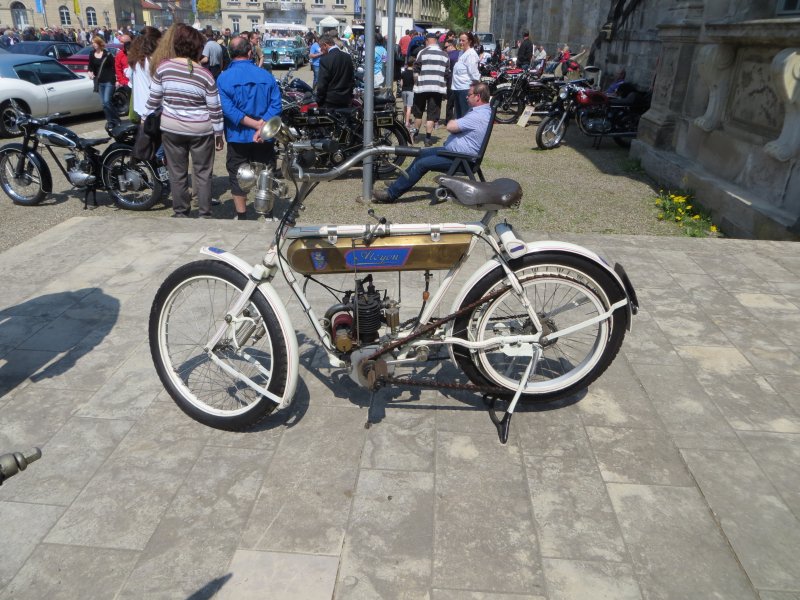 Shows & Treffen - 2013 - Oldtimertreffen auf dem Schlossplatz in Coburg - Bild 93