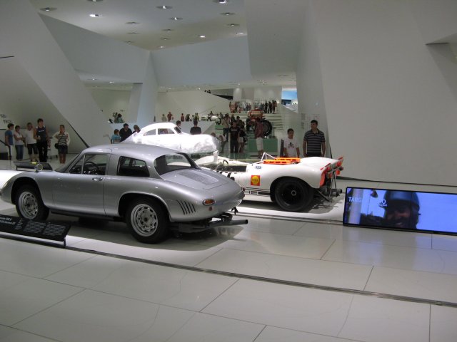 Shows & Treffen - 2009 - Besuch beim Porsche Museum in Stuttgart - Bild 28