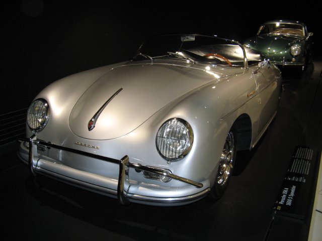 Shows & Treffen - 2009 - Besuch beim Porsche Museum in Stuttgart - Bild 37