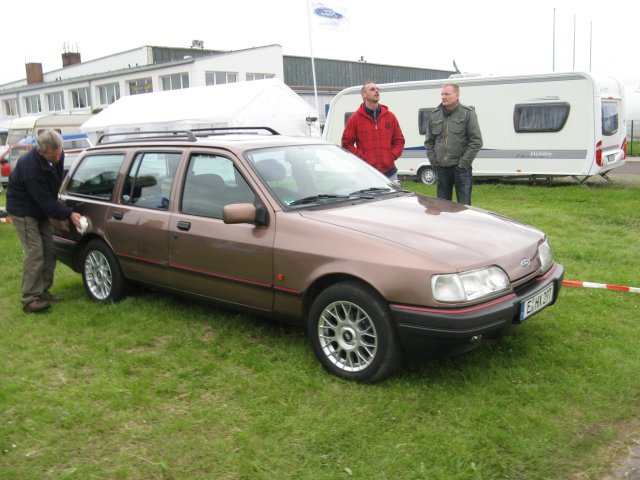 Shows & Treffen - 2010 - Himmelfahrtstreffen auf dem Flughafen Magdeburg - Bild 173