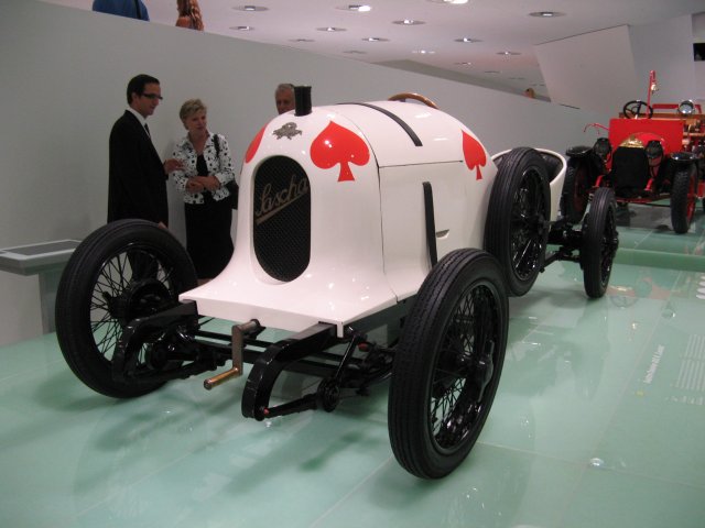 Shows & Treffen - 2009 - Besuch beim Porsche Museum in Stuttgart - Bild 10